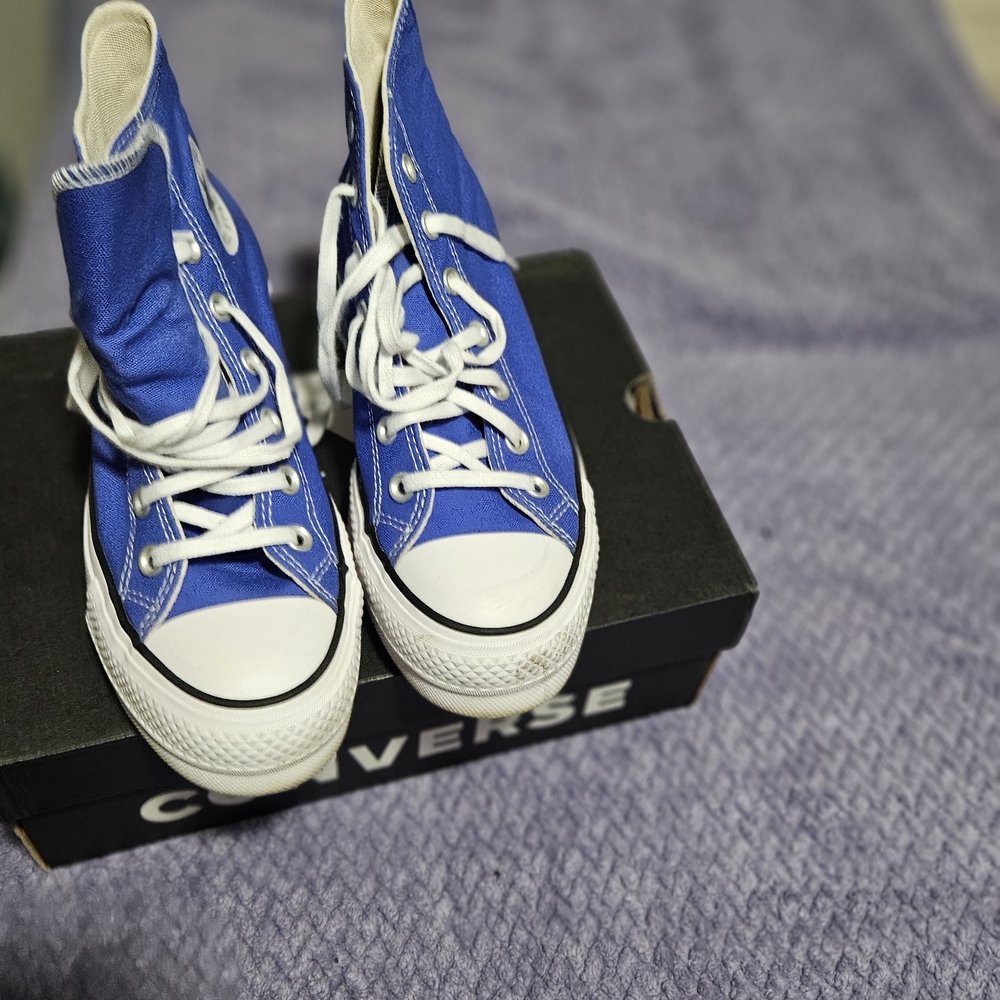 Converse Kids Royal Blue High-Tops